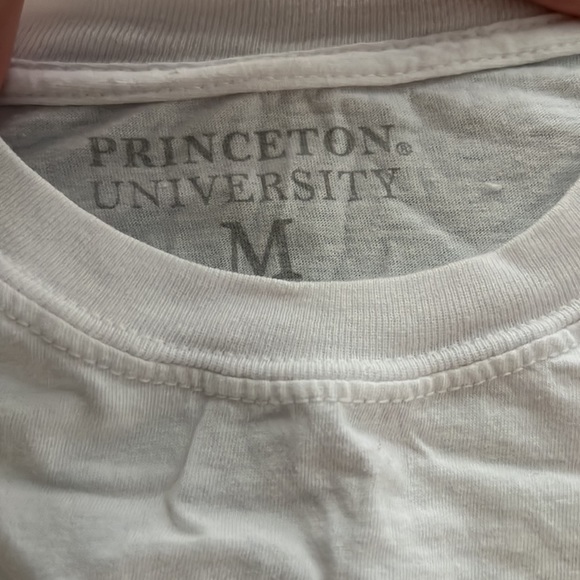 PRINCETON UNIVERSITY JUNIORS CROP TOP TEE SIZE MEDIUM SUPER CUTE! - Picture 2 of 2